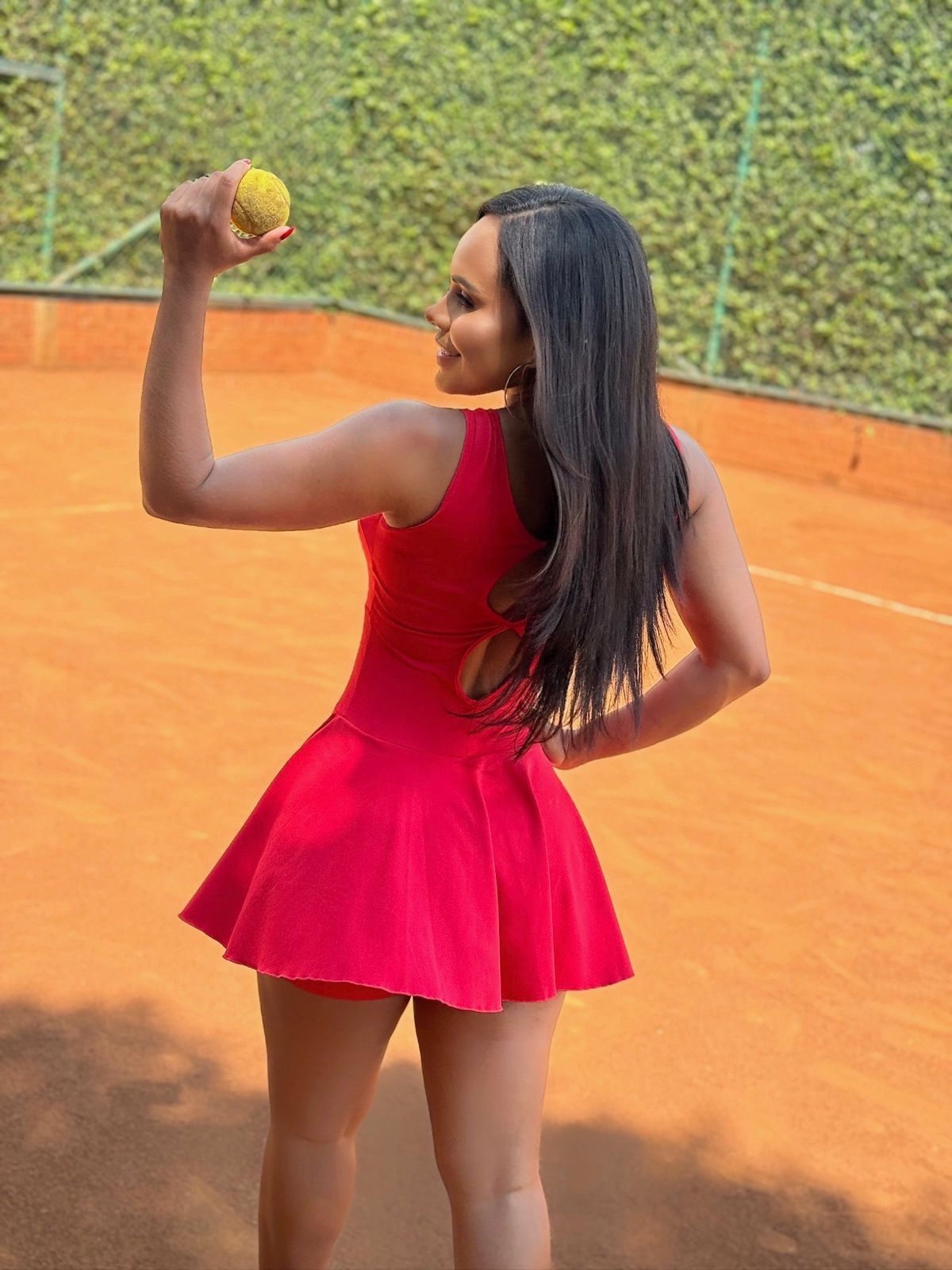 Vestido Sólido Con Malla