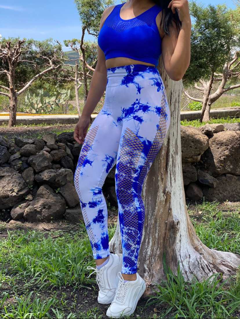 Conjunto Leggin Perforciones Deslavado