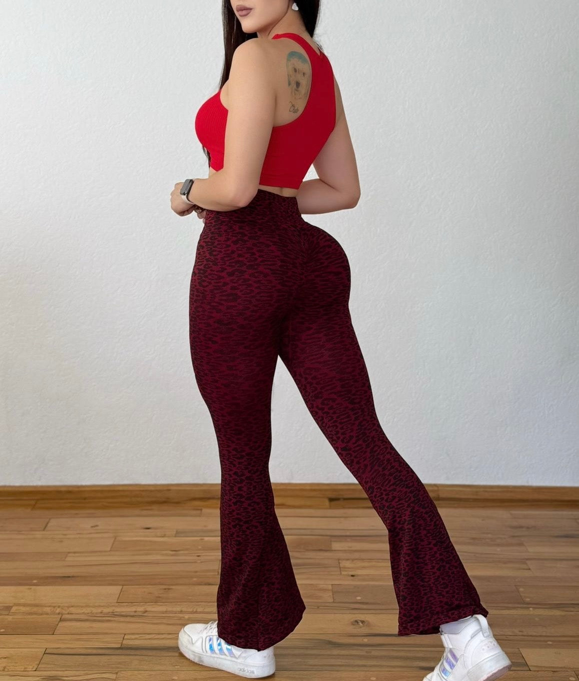 Conjunto Leggin campaña y top Básico