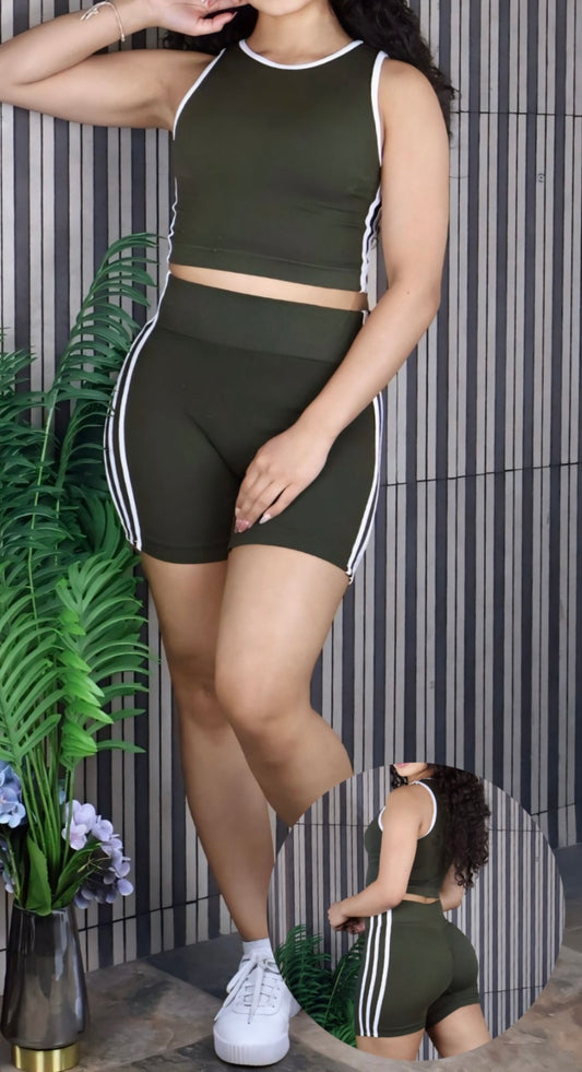 Conjunto Short y Top Rayas Militar