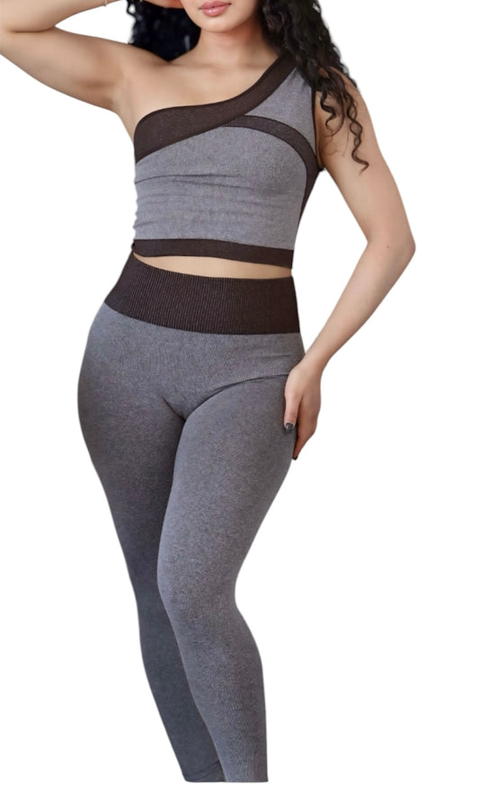 Conjunto Leggin y Top Hombro café